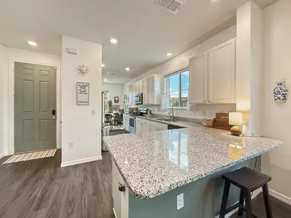 5575 NW Pine Trail Circle, Port St Lucie, FL 34983