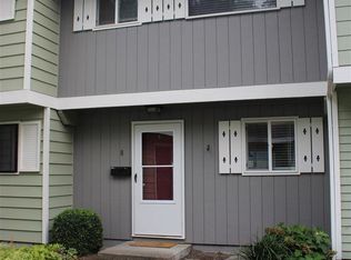 540 N Pine St APT 8, Burlington, WA 98233