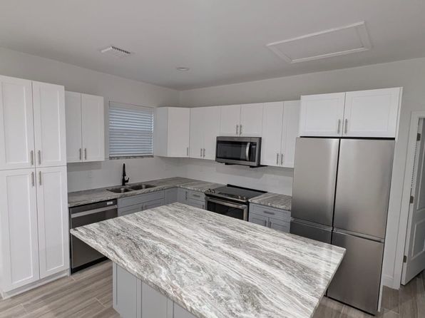 114 SW 12th Ave