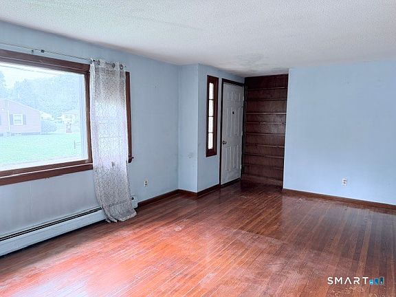 4th image of 39 Nancy Drive