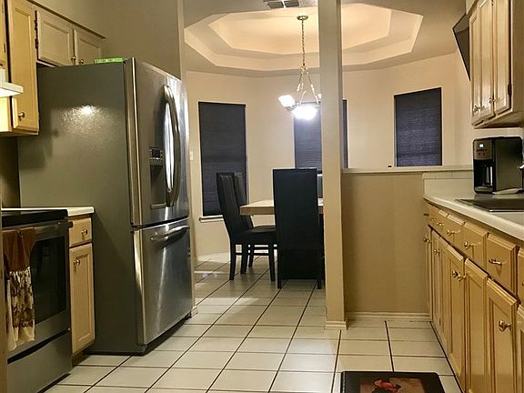 3rd image of 1811 Graywood Ct