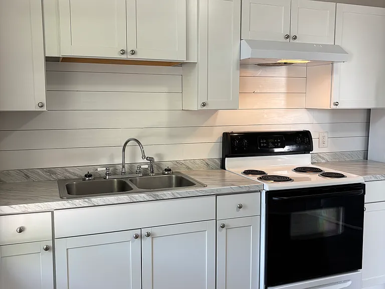 12 Grace St — Photo 1