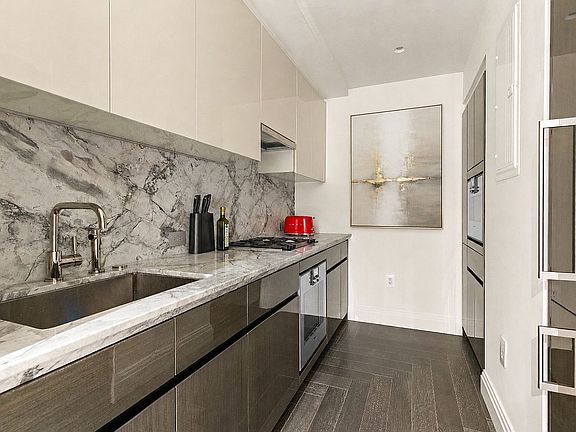 4th image of 303 Park Ave Unit 2225