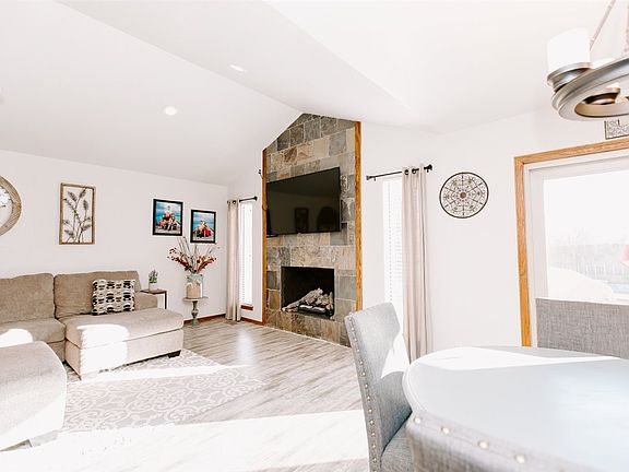 4th image of 4158 Timberlane