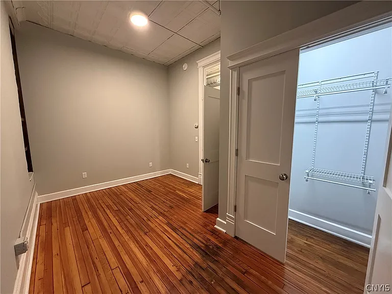 205 E Jefferson St #4A — Photo 15