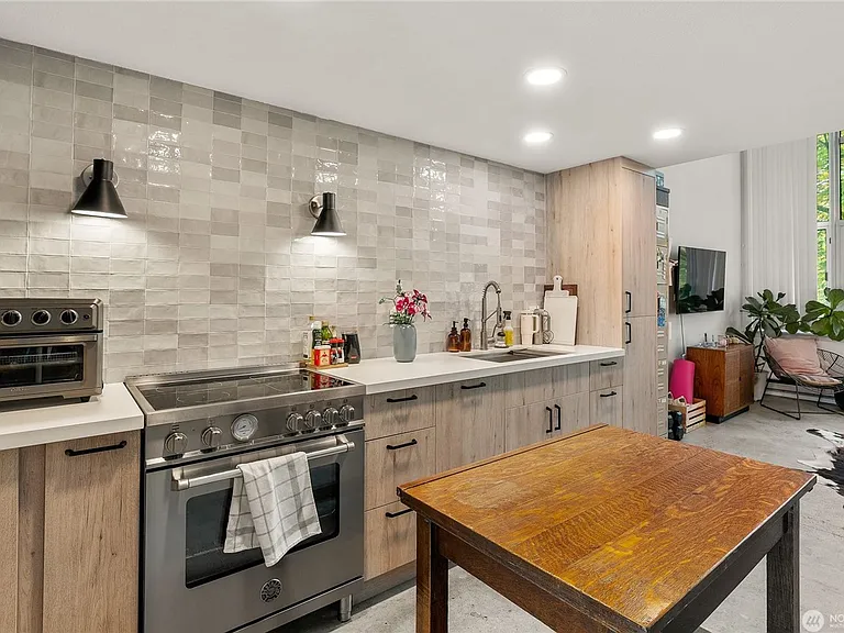 1000 Union St #401 — Photo 5