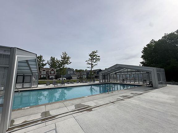 5th image of 740 Preserve Dr