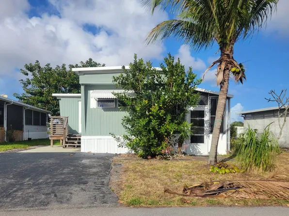 4175 68th St N #884, West Palm Beach, FL 33404