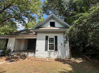 404 N Frazier St, Daingerfield, TX 75638