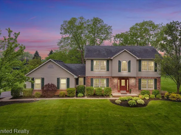 10421 Abrams Frk, Brighton, MI 48114