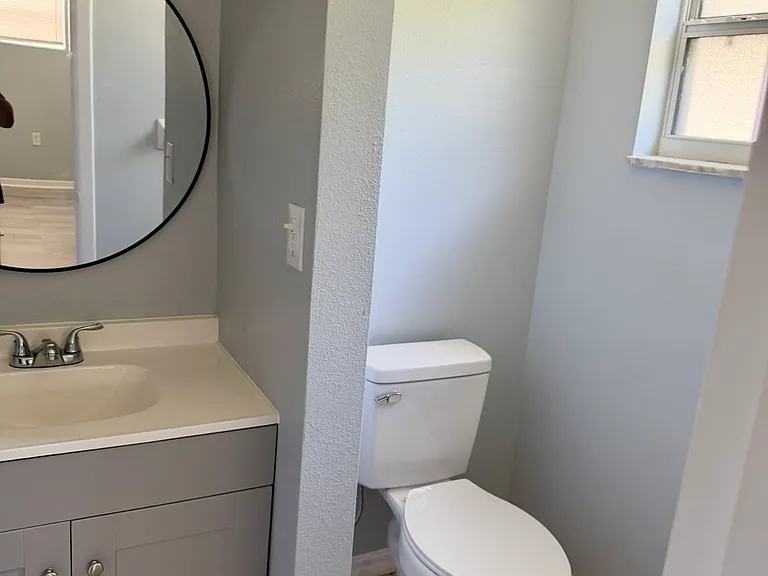 2337 Florence Rd — Photo 6