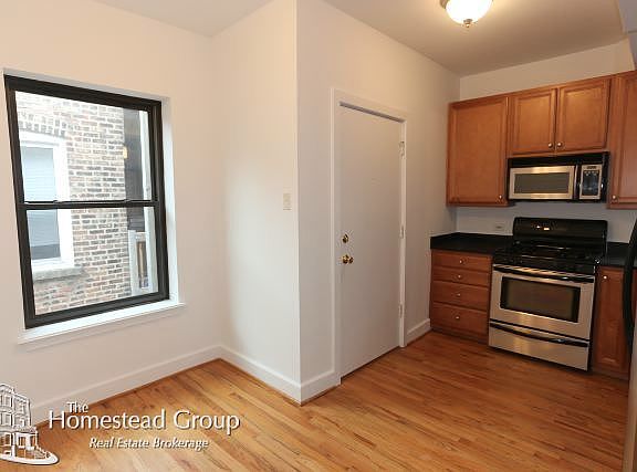 4th image of 925 W Sunnyside Ave #Three