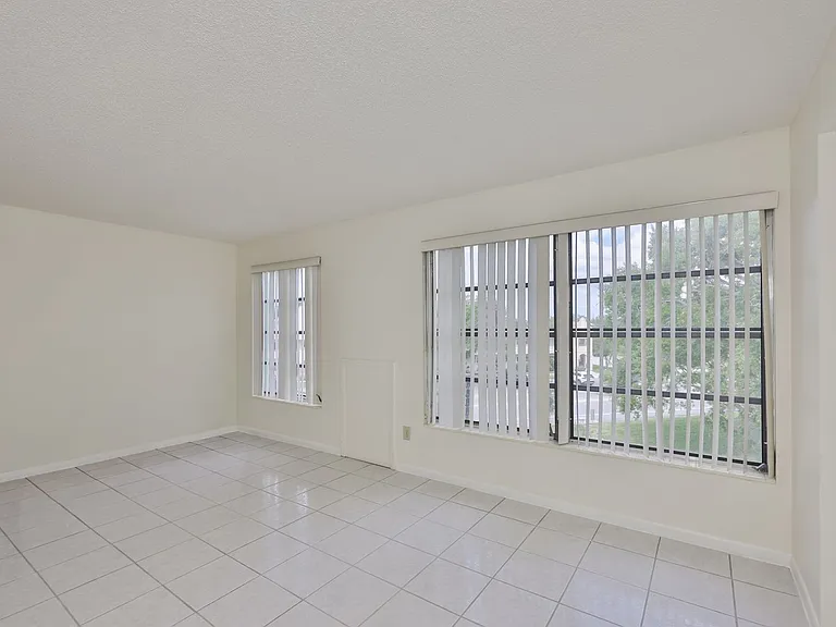 2358 Ecuadorian Way #56 — Photo 24