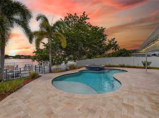5669 SW 100th Ave, Cooper City, FL 33328
