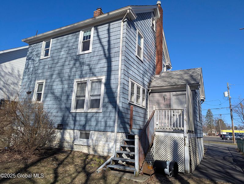 5th image of 2 Woolard Avenue