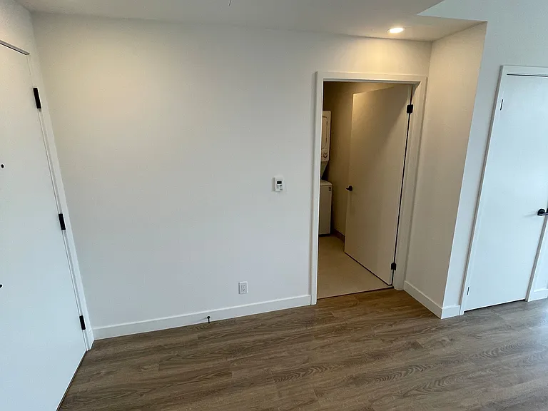 1050 Eastern Ave #625 — Photo 26