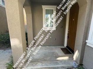 3111 Lisbon Ln, Oxnard, CA 93036