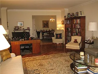 Rented by R New York