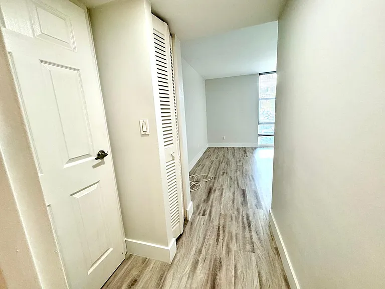 210 172nd St #206 — Photo 19