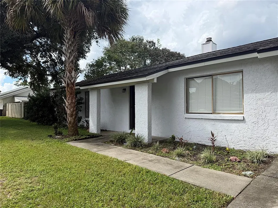 803 Calabria Dr