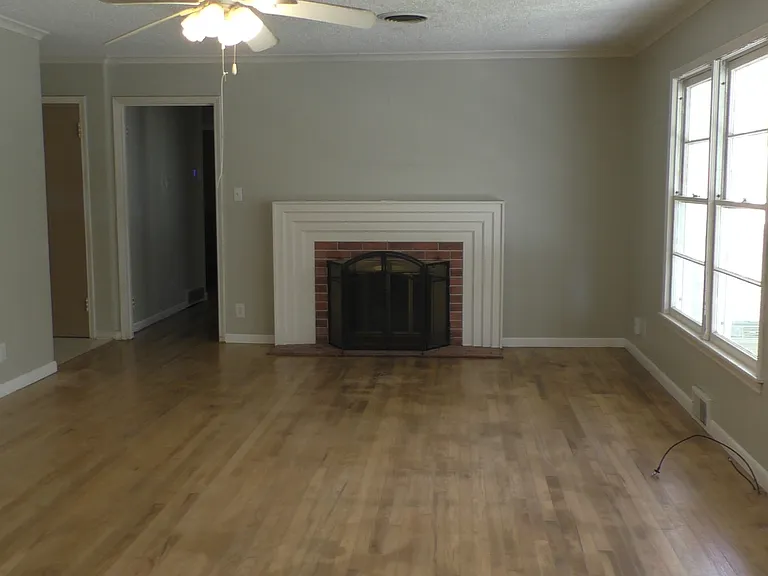 3301 Sheridan Rd — Photo 3