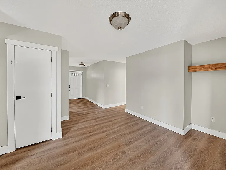 11966 Bluebonnet Ln — Photo 15