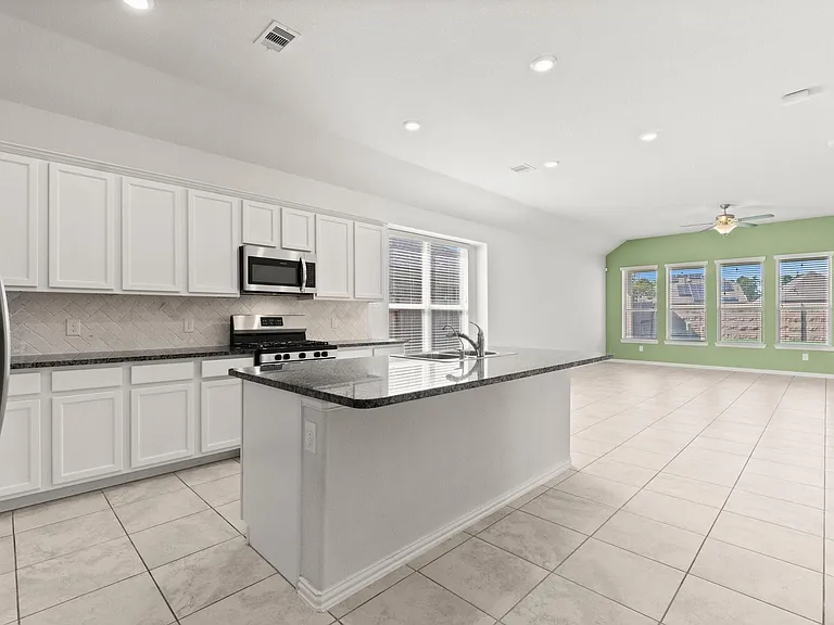 4234 Green Landing Dr — Photo 8