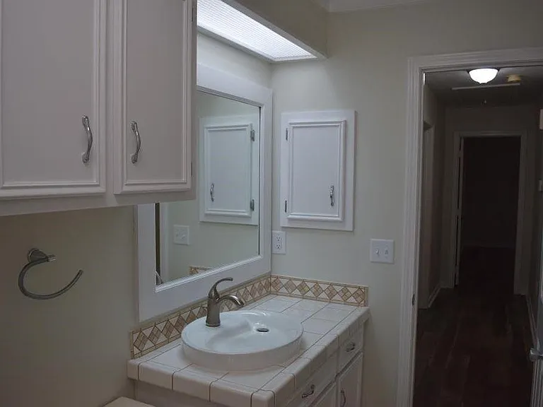 128 Eastwood Dr — Photo 20