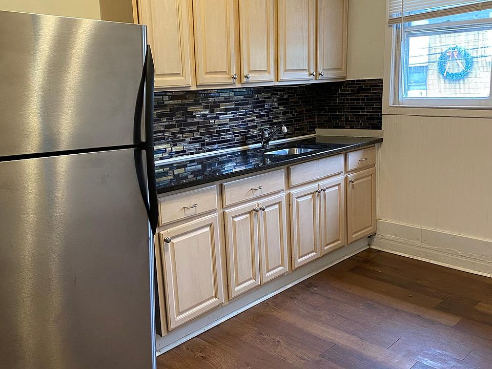 1st image of 23 Northfield Ave #2L