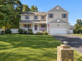 22 Arbor Dr, Coventry, RI 02816