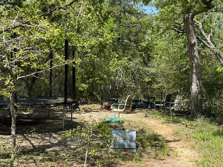 423 Sweet Pea Ln — Photo 17