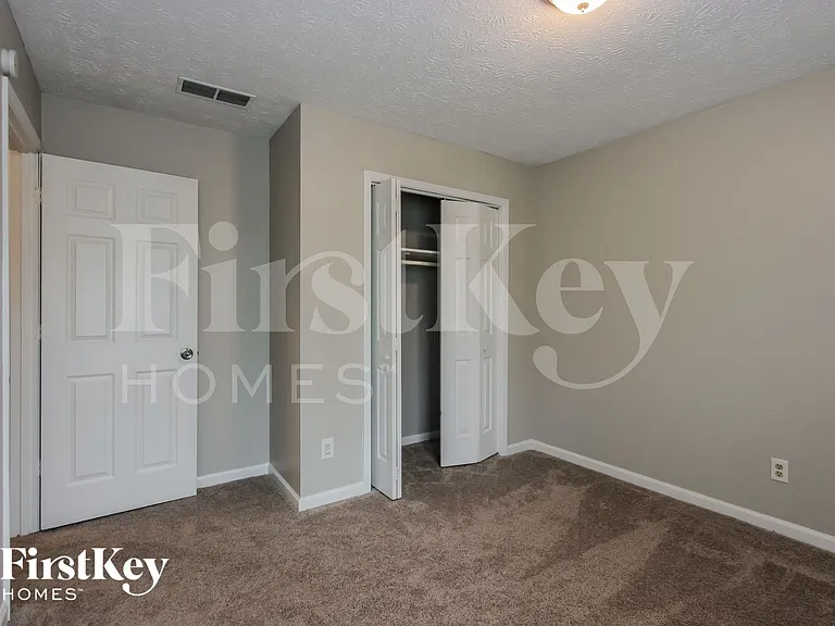 6936 Deshon Ridge Dr — Photo 11
