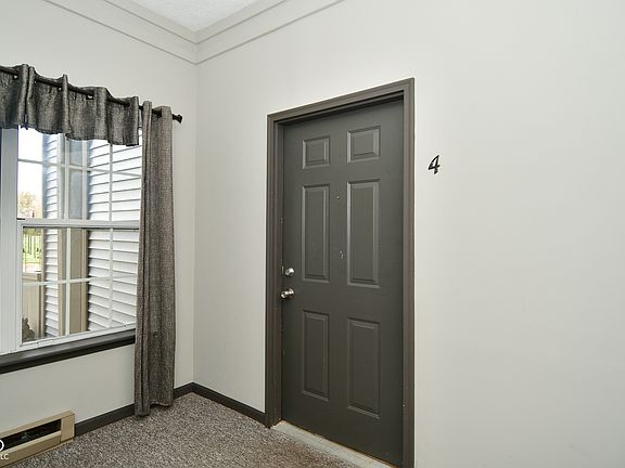 2nd image of 3704 Reflections Dr Unit 4