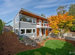 4137 Palatine Ave N, Seattle, WA 98103