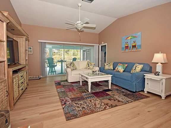 5th image of 9302 Adobe Ave