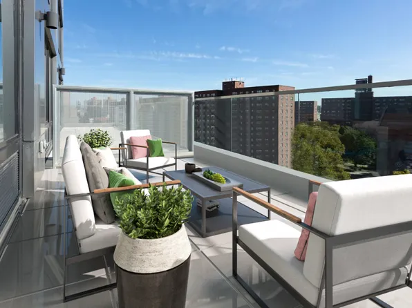 1790 Third Avenue 1004 image 2 of 15