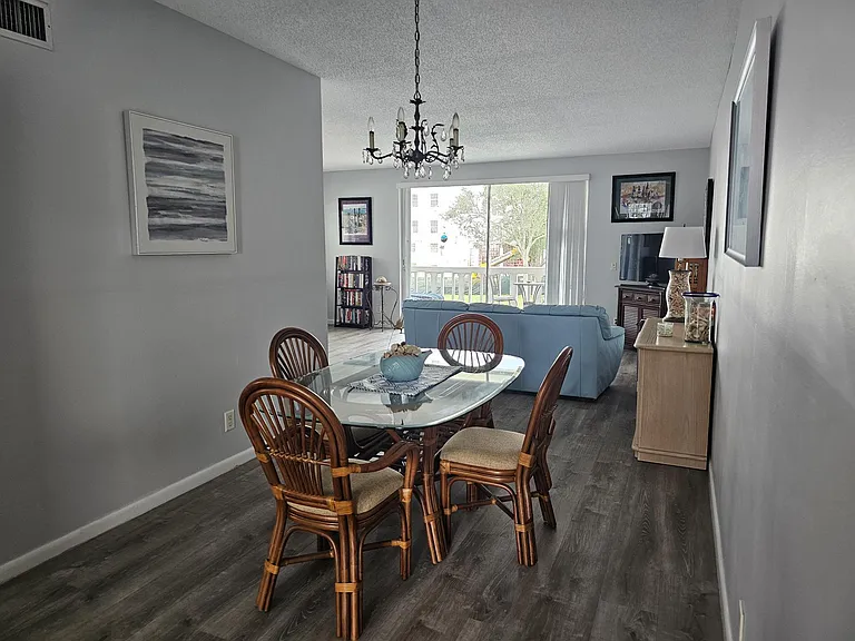 17 S Lakeside Dr #4 — Photo 9