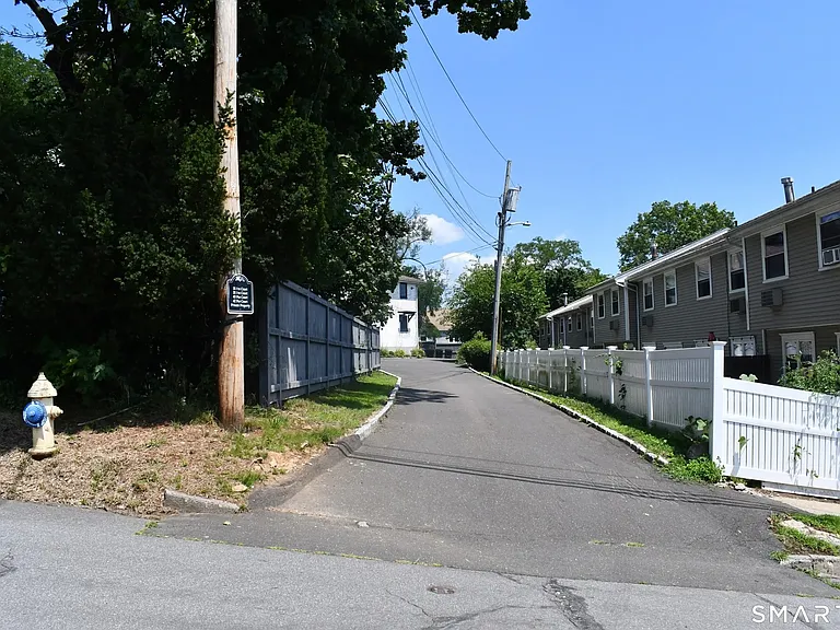 38 Poe Ct #38 — Photo 11