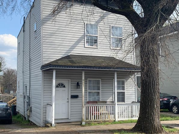 907 Norton St