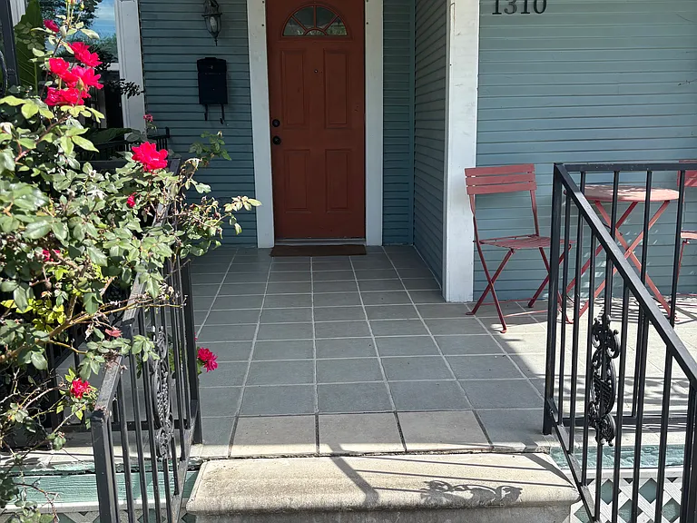 1310 Summer St — Photo 22