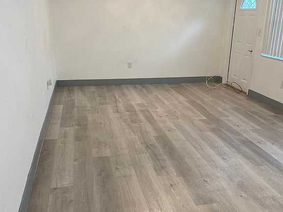 4th image of 10292 NW 9th Street Cir APT 103