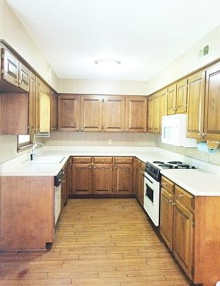 5th image of 112 Mistybrook Dr