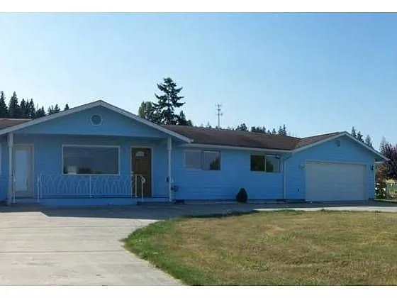 411 Norman St photo 1