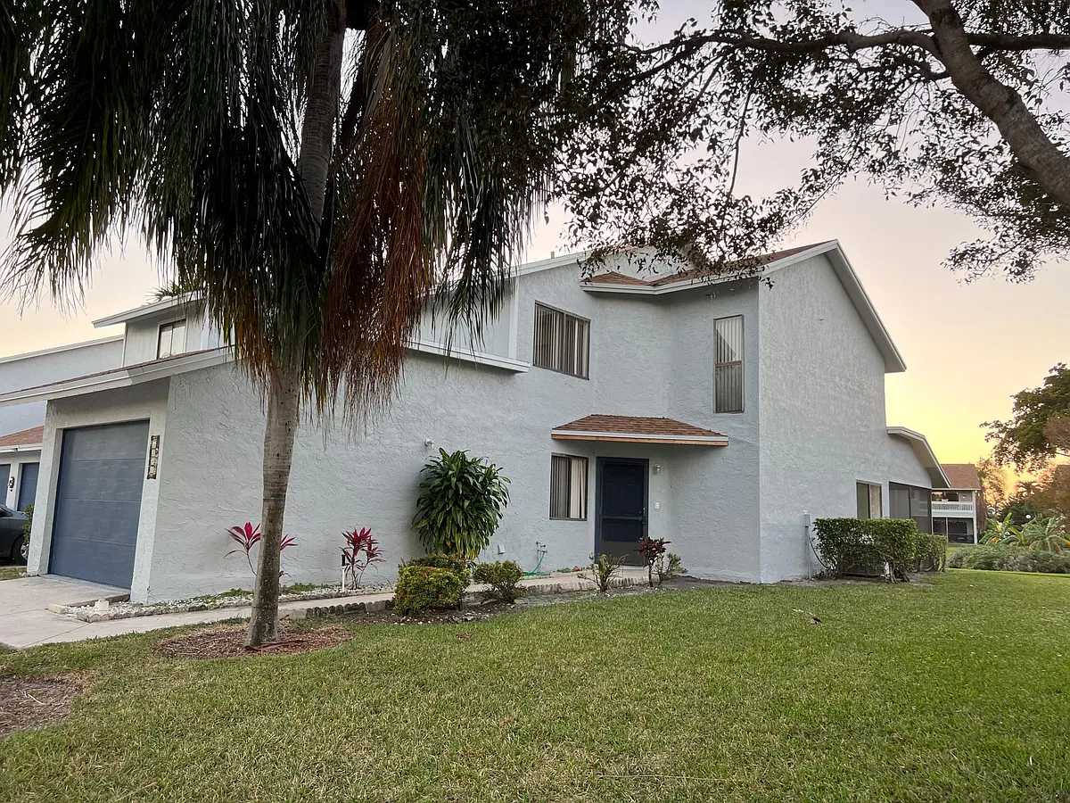 Building Photo - 1581 Woodbridge Lakes Cir
