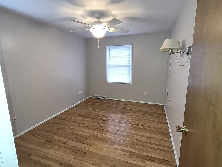 140 Cedar Ct — Photo 17
