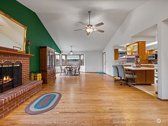 5th image of 11404 87th Avenue Ct SW