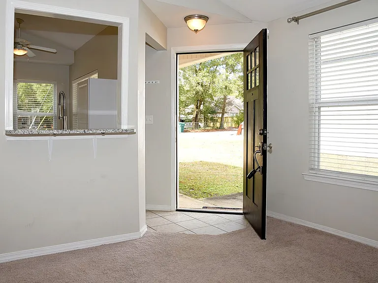 114 Quince Ave — Photo 28
