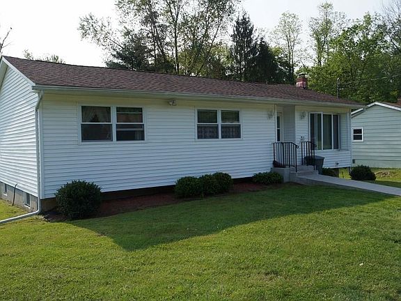 3rd image of 21 Benson Pl