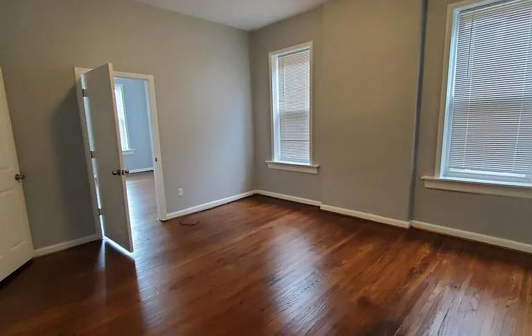 4135 S Compton Ave — Photo 13