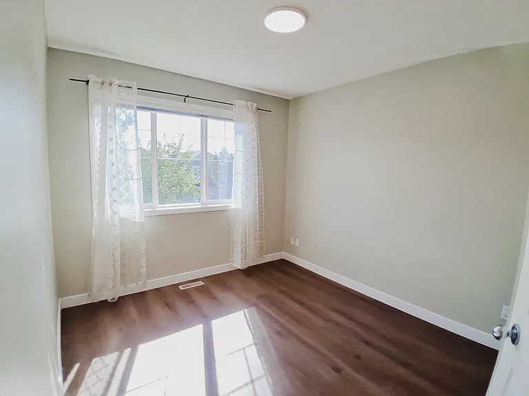 346 Saddlebrook Way NE — Photo 9